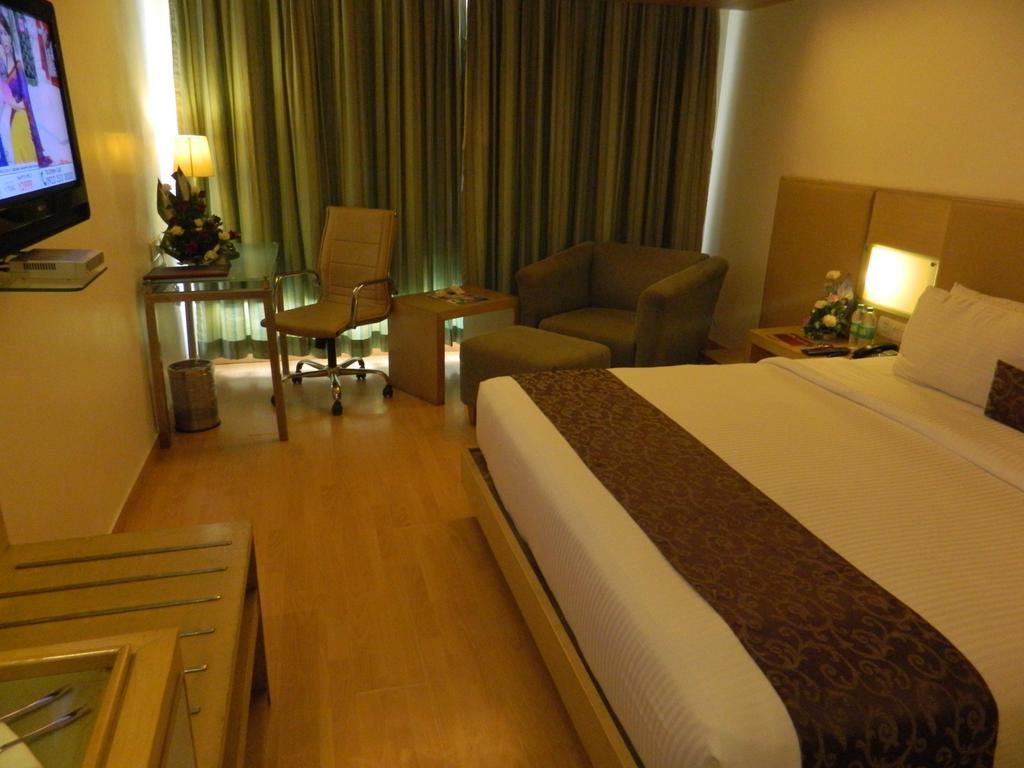 Hotel Park Maple Amritsar Exterior foto